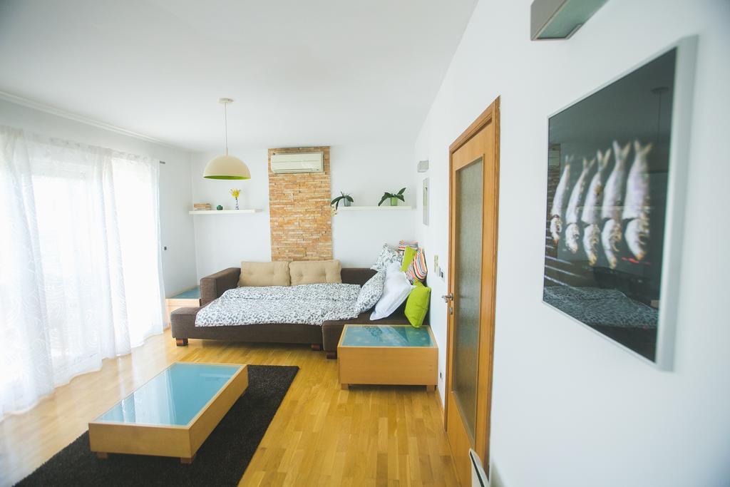 Apartments Mec & Tik สปลิท ภายนอก รูปภาพ